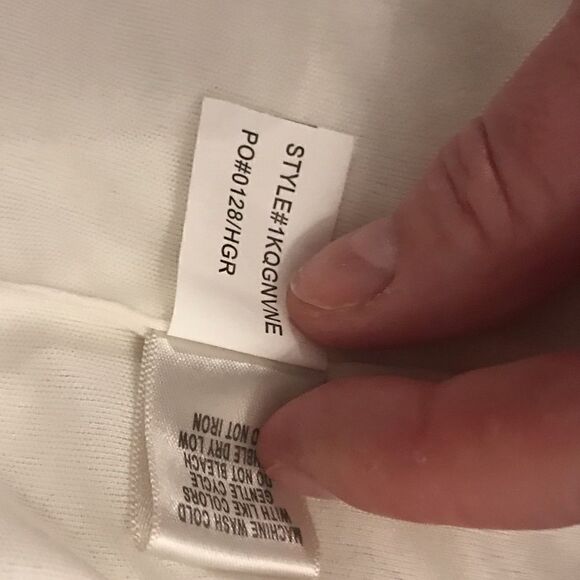 Self esteem juniors sz med white soft fuzzy vest - Picture 4 of 5